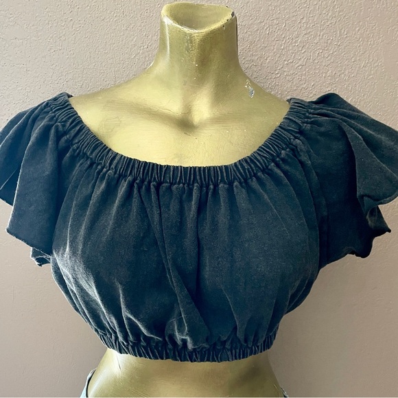 URBAN OUTFITTERS Off Shoulder Ruffle Sleeve Boho CROP TOP Size Large - Picture 9 of 15